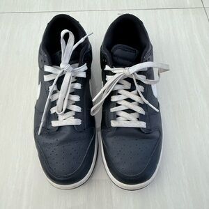 Nike Men's Black and White Sneakers